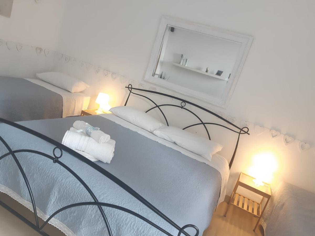 Bed and Breakfast Dimora Filangieri à Naples Extérieur photo